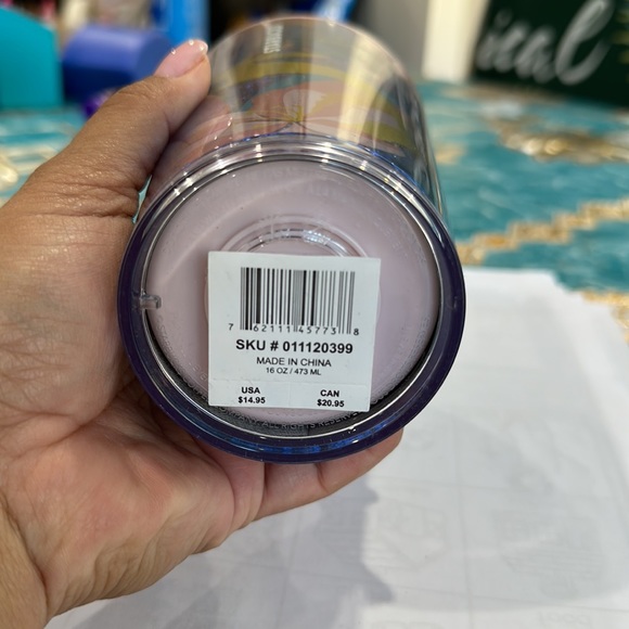 Starbucks - Picture 3 of 3